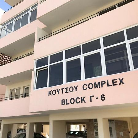 Pool Apartment Larnaca Zewnętrze zdjęcie