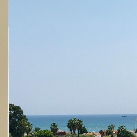 Pool Apartment Larnaca Zewnętrze zdjęcie